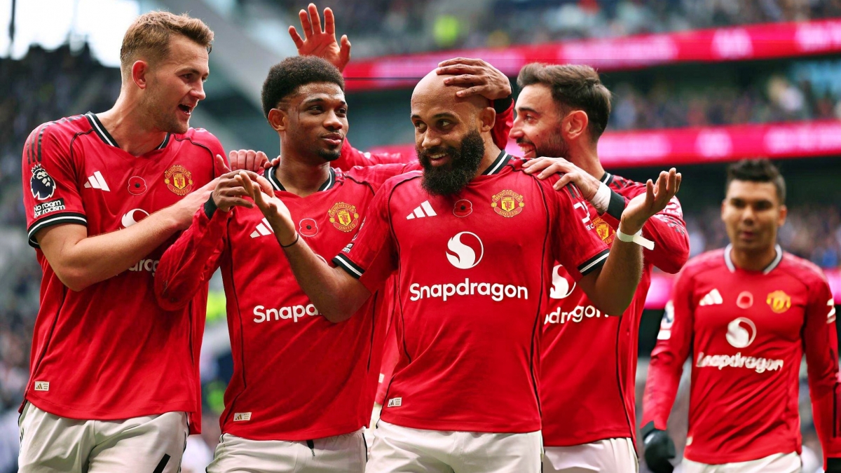 Lịch thi đấu vòng 15 Ngoại hạng Anh 2025/2026: MU dễ thở, Arsenal gặp khó